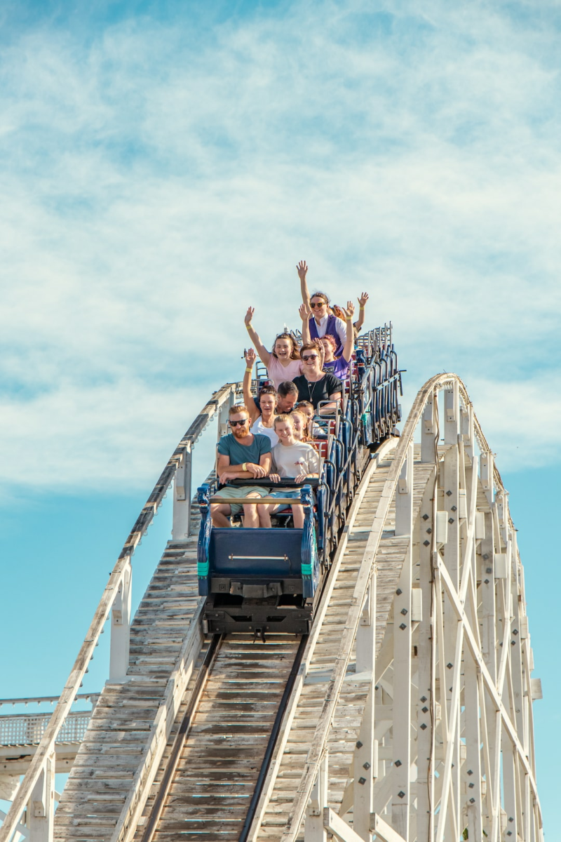 Simplify collecting photos for amusement park customer cards with our SaaS. Convenient, secure, and efficient. No hidden fees, tiered pricing.