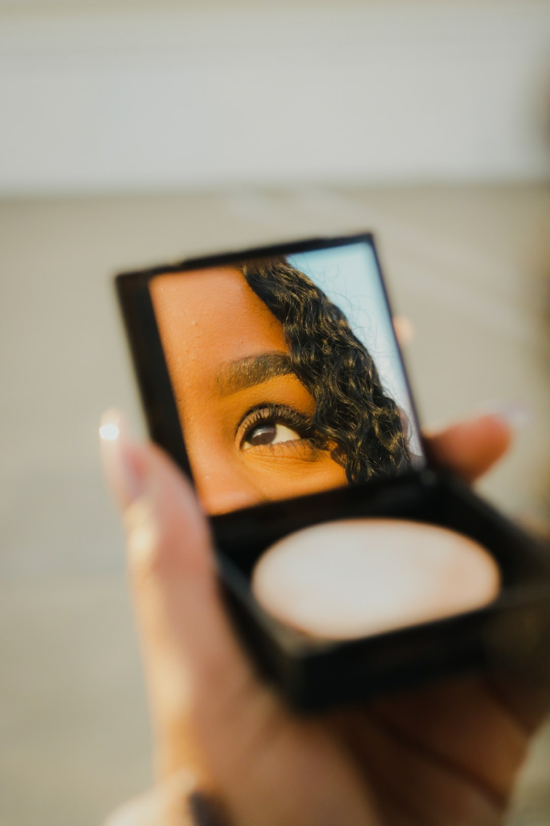 Wearing makeup is allowed in passport photos. Ensure you look recognizable and follow official guidelines. Wear consistent makeup for easy identification.